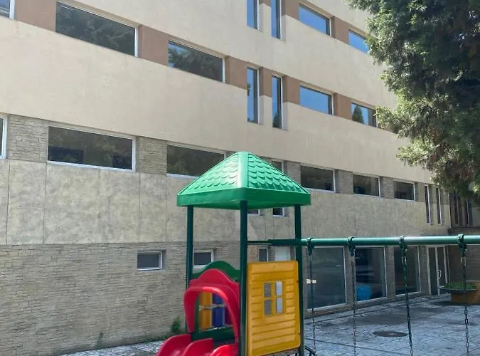 Kamenec Budget Hotel 2*