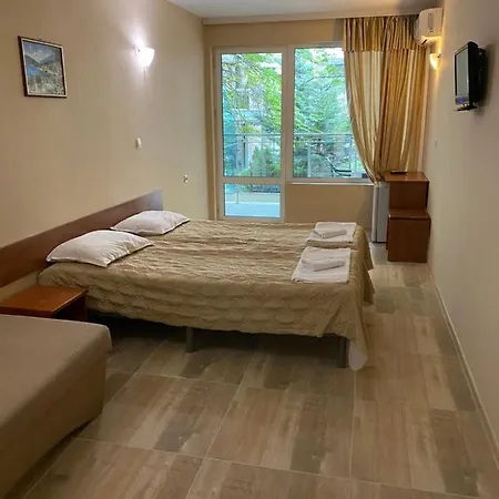 Kamenec Budget Hotel 2*
